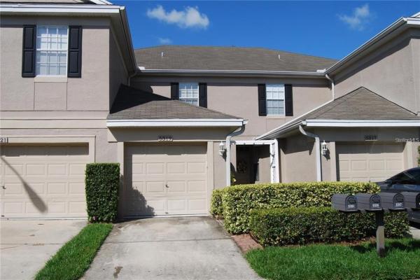 TOWNHOMES AT MILLBROOKE RANCH - фото