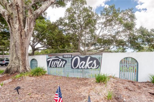 TWIN OAKS APTS