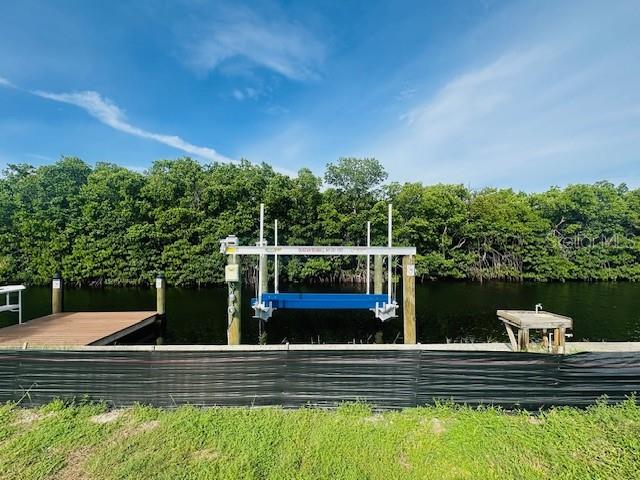 TROPIC ISLES CO-OP - фото