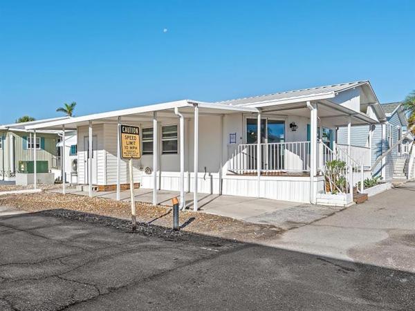 TWIN SHORES MOBILE HOME