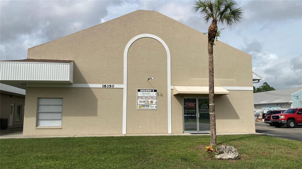 PAULSON DRIVE WAREHOUSE BLDG D - фото