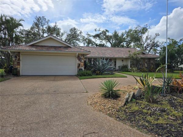 COUNTRY CLUB OF SARASOTA THE