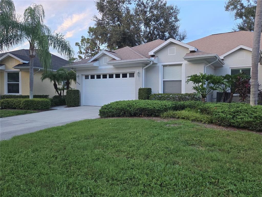 Single Family - фото