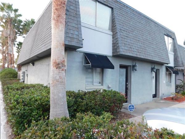 METRO AT MICHIGAN PARK