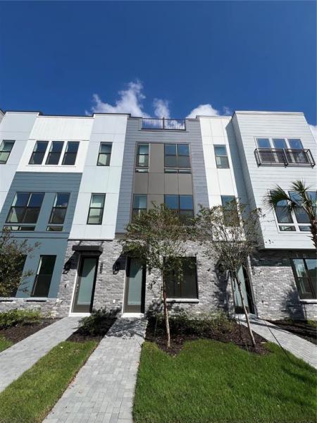 BRIX AT THE PACKING DISTRICT