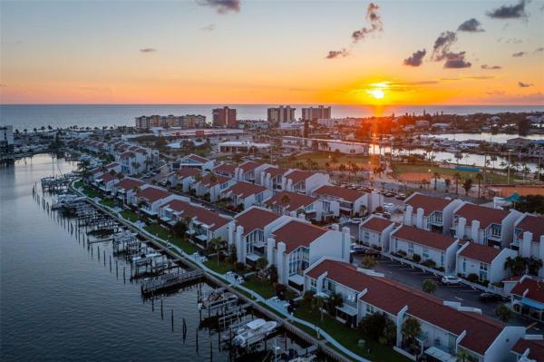MADEIRA BEACH YACHT CLUB CONDO