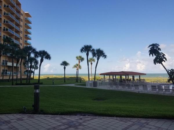 REGATTA BEACH CLUB CONDO