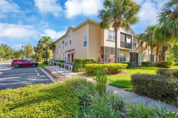 OAKWATER CONDO PH 15-19