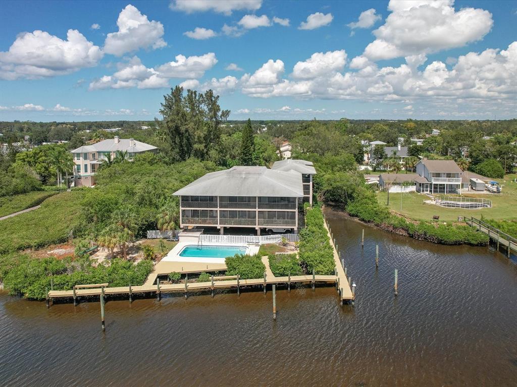 MANATEE MOORINGS - фото