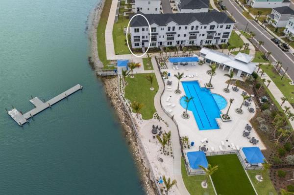 EMERALD LANDING AT WATERSIDE