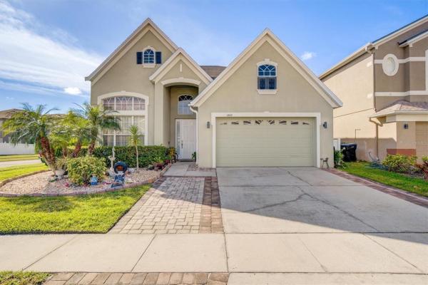 CEDAR BEND/MDW WOODS-PH 01