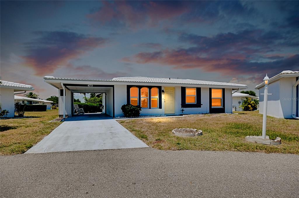 CIRCLE WOODS OF VENICE 1 - фото