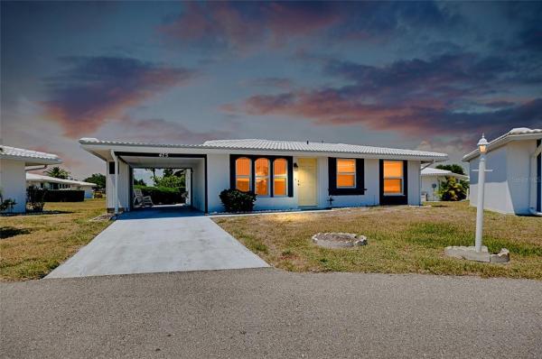 CIRCLE WOODS OF VENICE 1