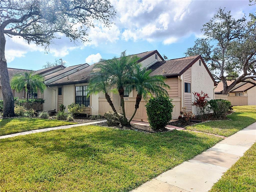 NORTH PORT CHARLOTTE COUNTRY CLUB - фото