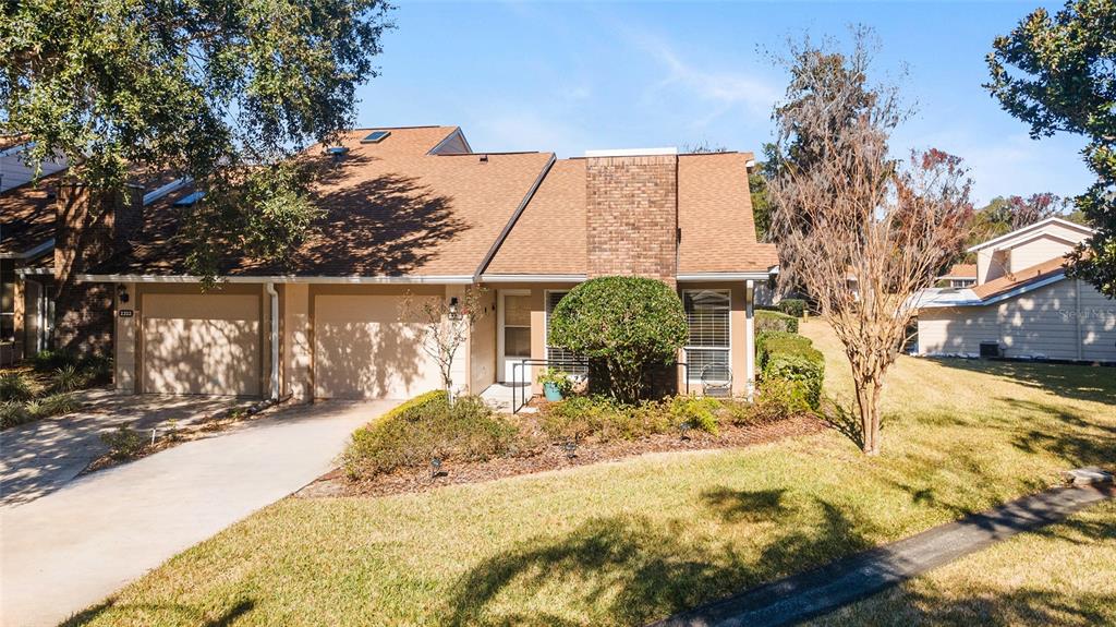 WOODLAND VILLAGES TWNHMS - фото