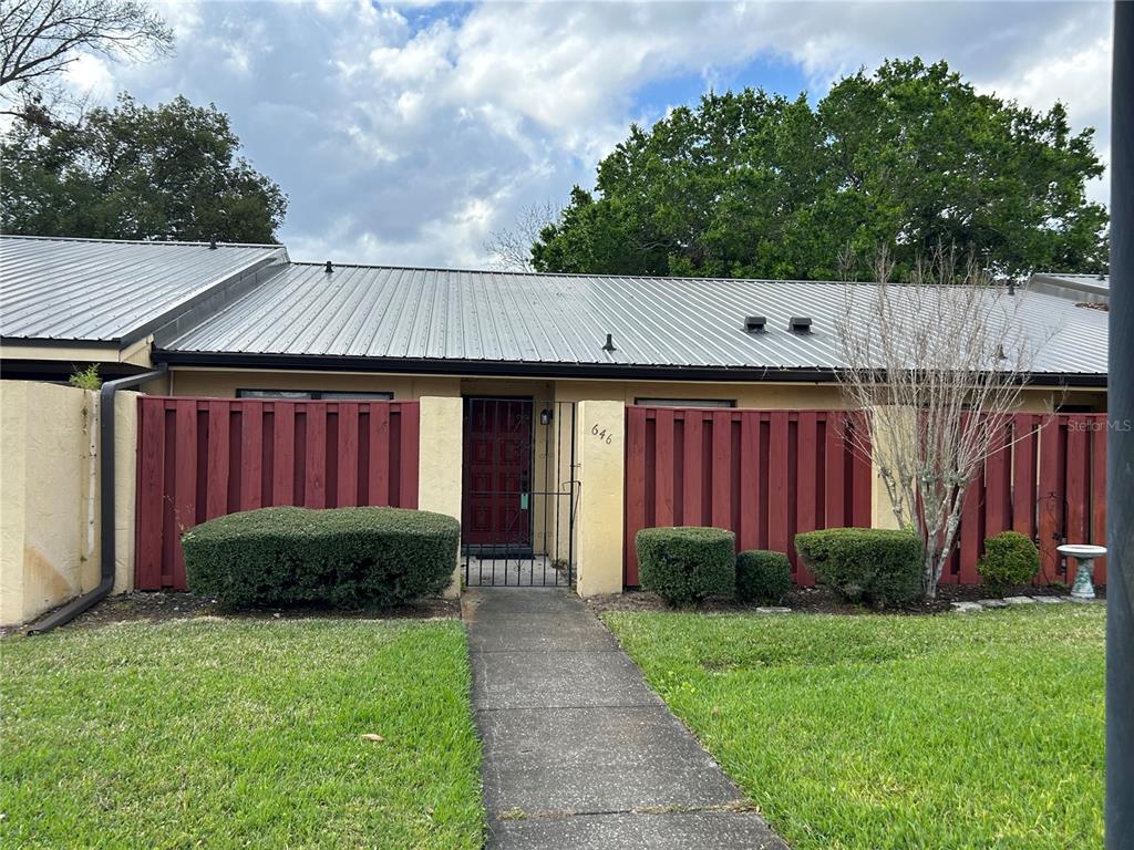 CYPRESSWOOD VILLAS/GREEN BLDG - фото