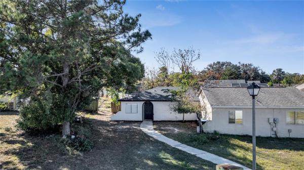 VILLAS OF OAK MEADOWS