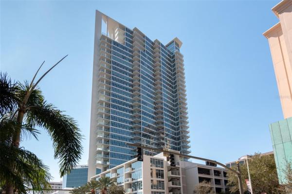 SIGNATURE PLACE CONDO