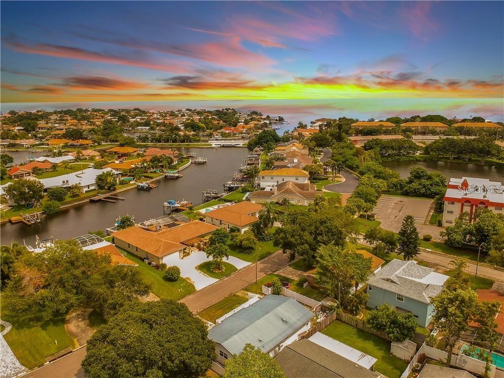 SHOREACRES CENTER - фото