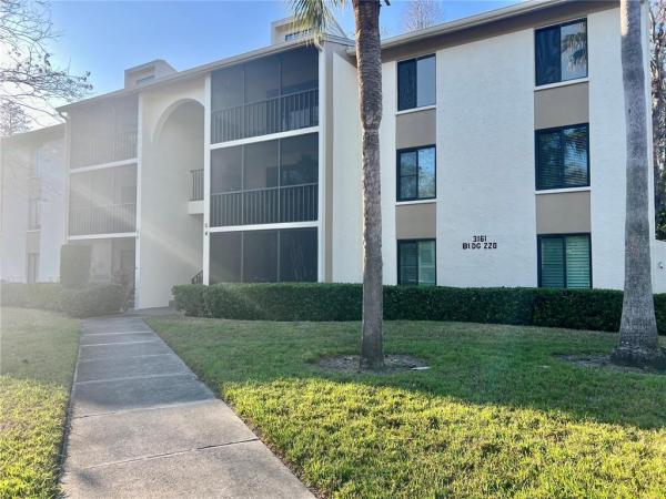 PINE RIDGE AT LAKE TARPON VILLAGE