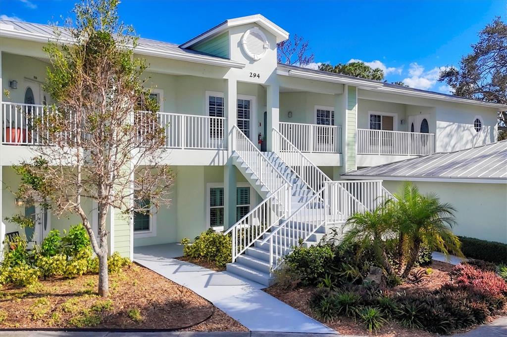 HIDDEN BAY - фото