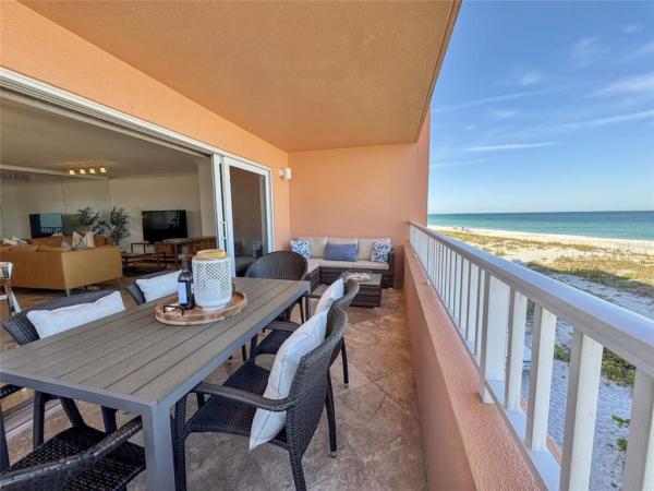 COQUINA BEACH CLUB