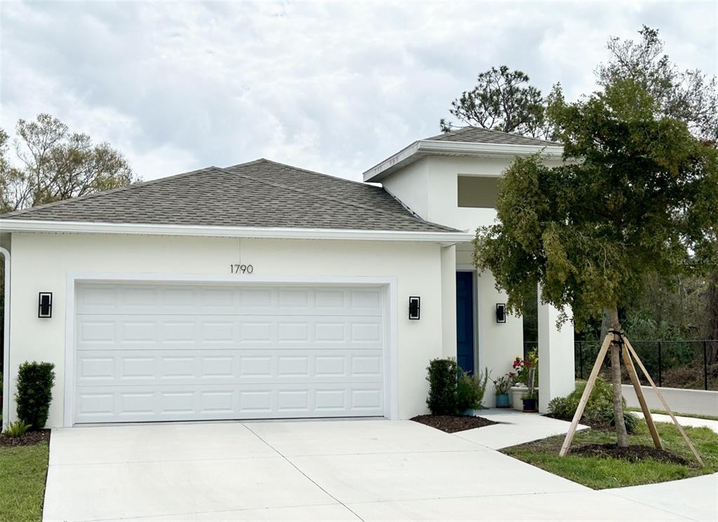 HAMMOCK PLACE - фото