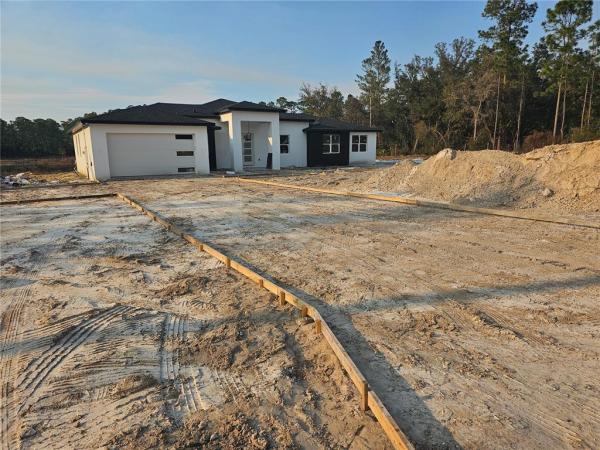 FOREST LAKES & HILLS