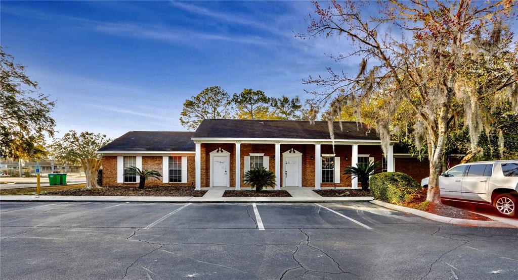 SPRINGHILL PROF CENTER - фото