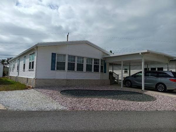 COUNTRY CLUB ESTATES