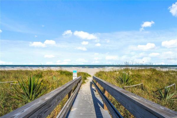 OCEAN OAKS CONDO PH 02