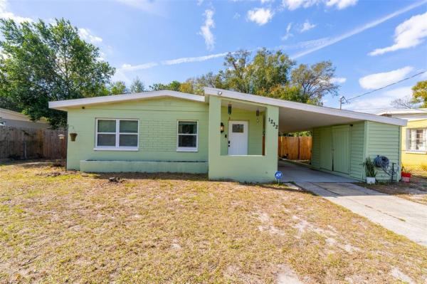 PINE HILLS MANOR 05