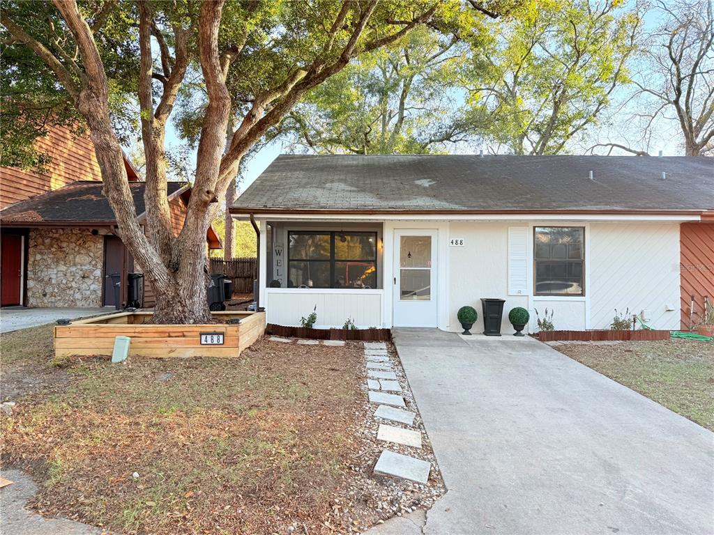 OAKLAND VILLAGE SEC 1 - фото