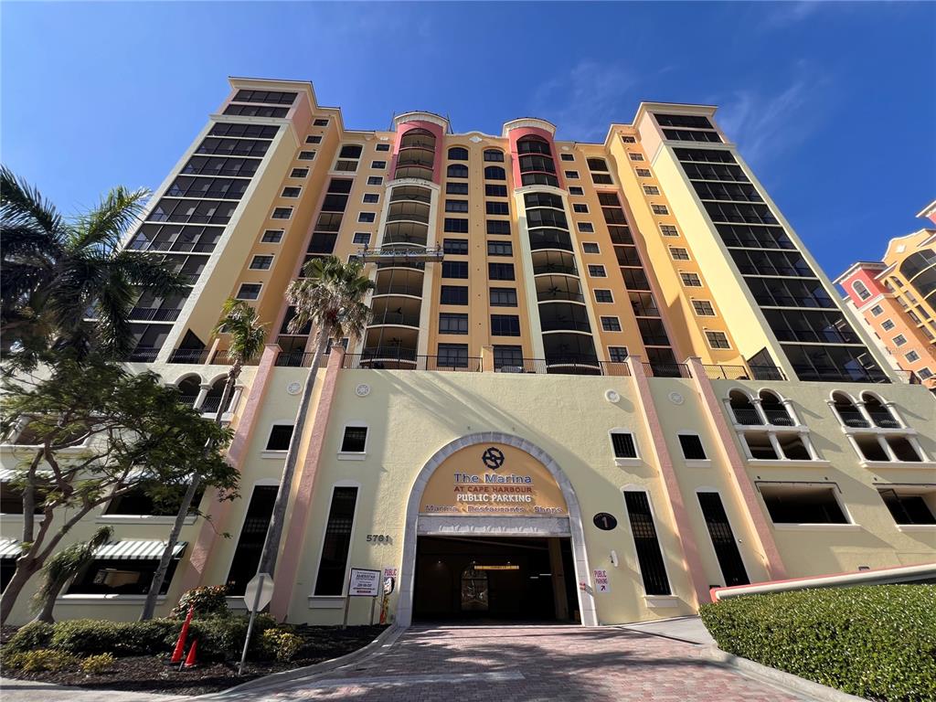 MARINA SOUTH/CAPE HARBOUR CONDO - фото