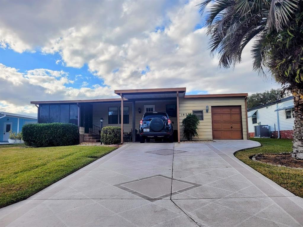 THE VILLAGES - фото