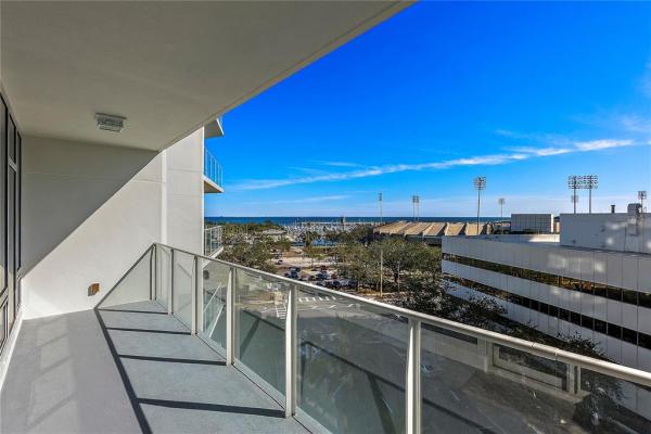 SIGNATURE PLACE CONDO