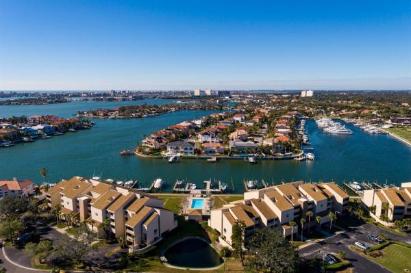 KIPPS COLONY AT PASADENA YACHT/CNTRY CLUB