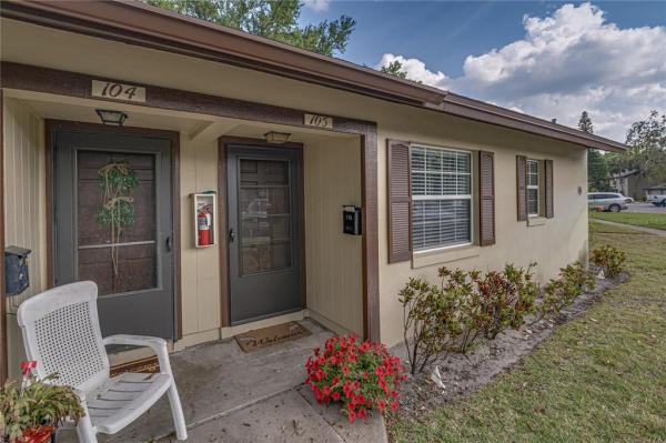 WOODSIDE VILLAGE CONDO