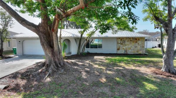 PORT CHARLOTTE SEC 013