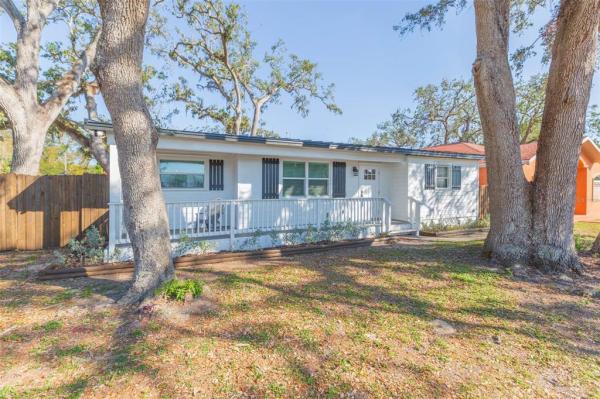 LAKE MAGGIORE HEIGHTS