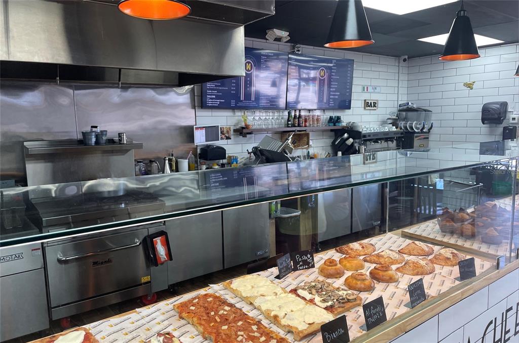 Restaurant - фото