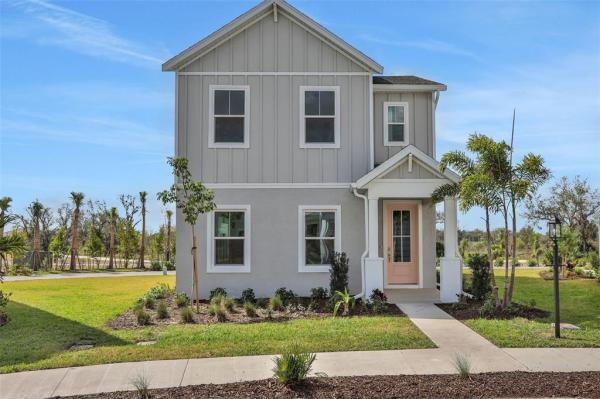 BUNGALOW WALK LAKEWOOD RANCH NEIGHBORHOOD