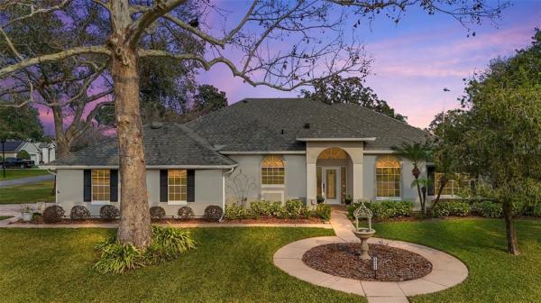 PARK PLACE ON LAKE JOANNA