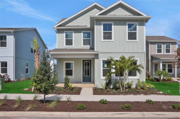 BUNGALOW WALK LAKEWOOD RANCH NEIGHBORHOOD