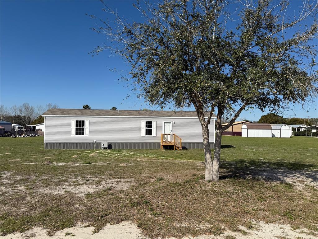 MONTGOMERY ACRES - фото