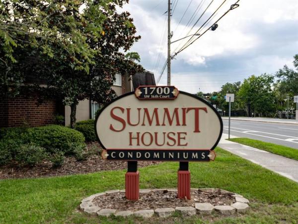 SUMMIT HOUSE