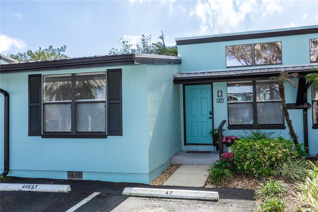 RIVERWALK CONDO - фото