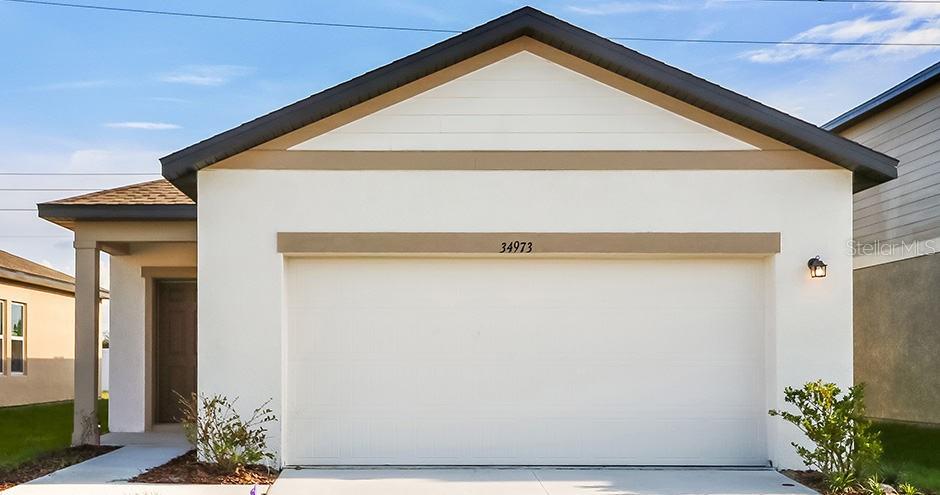 Single Family - фото