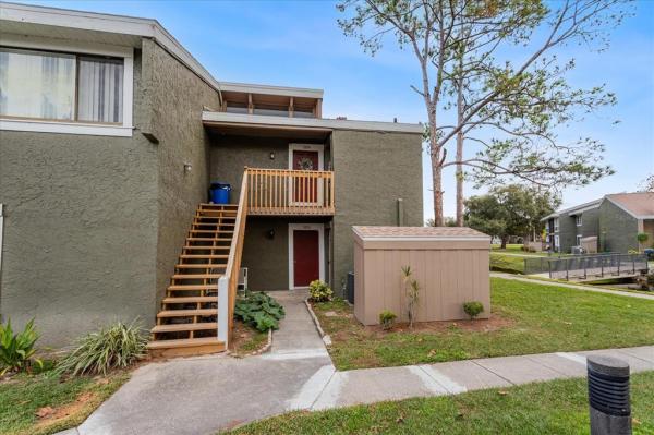 WINDHOVER CONDO