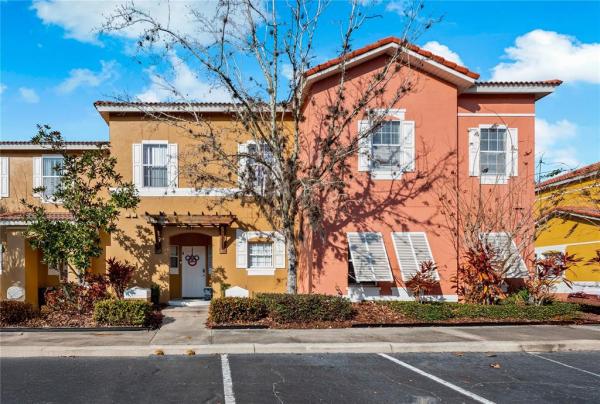 TERRA VERDE VILLAS PH 1